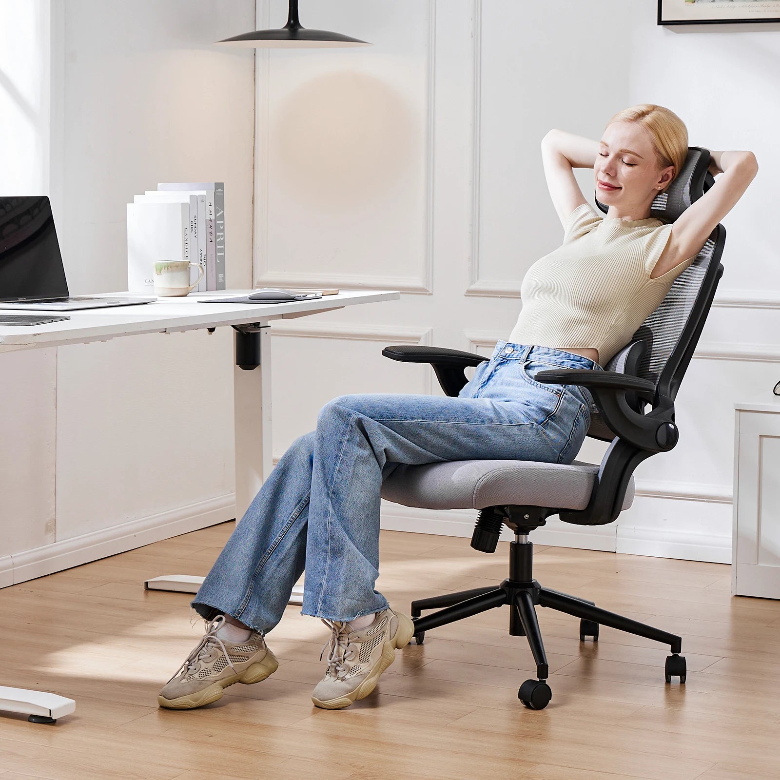Ergonomic Mesh Office Chair with Lumbar Support